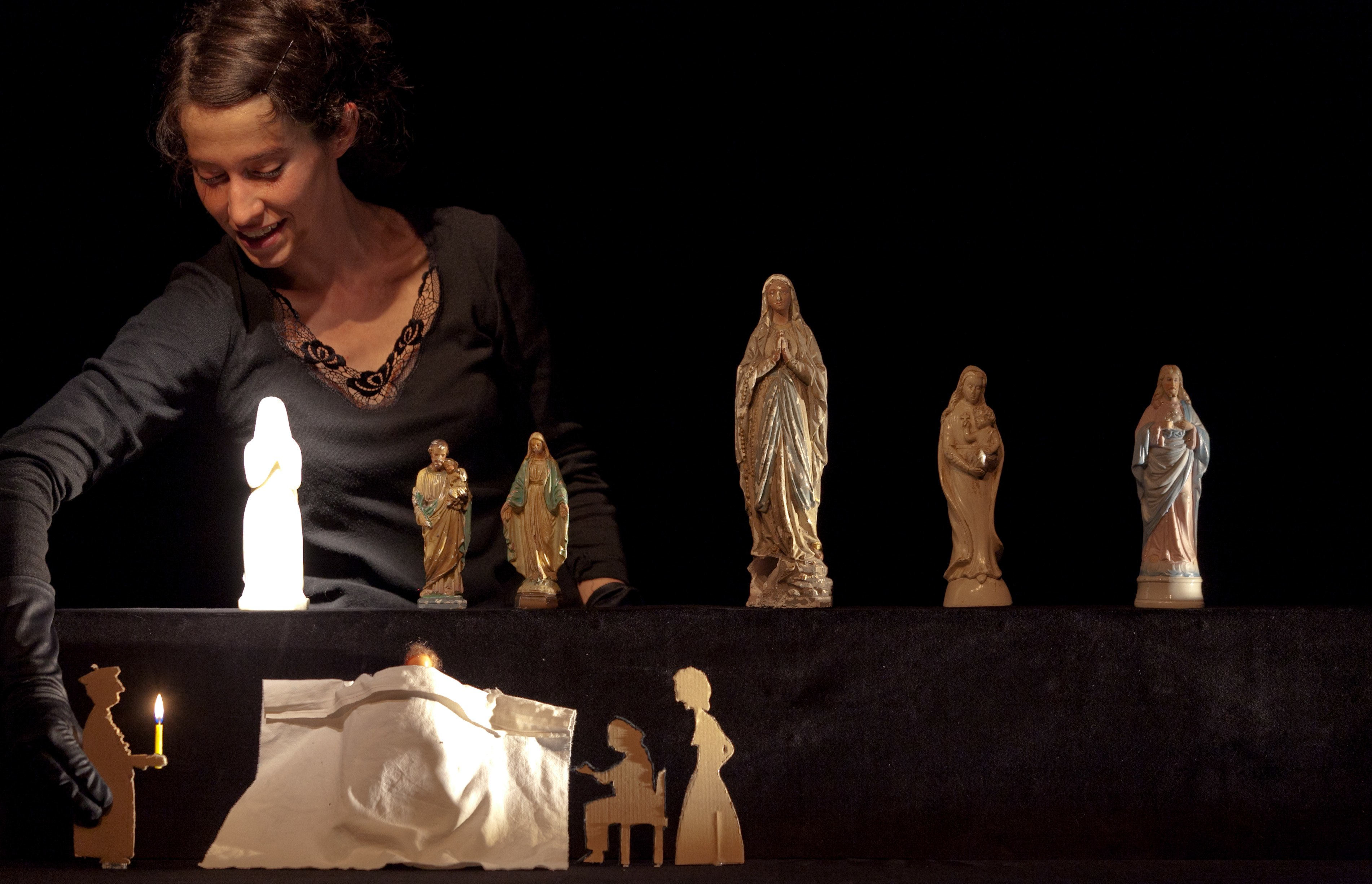 Spectacle Madame Bovary de la compagnie Les Karyatides, photographie de Yves Gabriel